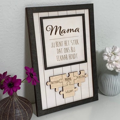 Gepersonaliseerde Mama, u bent het stuk dat ons samenhoudt, puzzelstukken teken met namen, uniek verjaardagscadeau voor Mama en Oma, Moederdag cadeau ideeën.