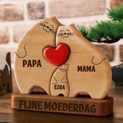 Gepersonaliseerde houten puzzelblokken met kattenfamilie en namen van de leden. Uniek familiecadeau voor moeder en oma. Ideeën voor Moederdagcadeaus.