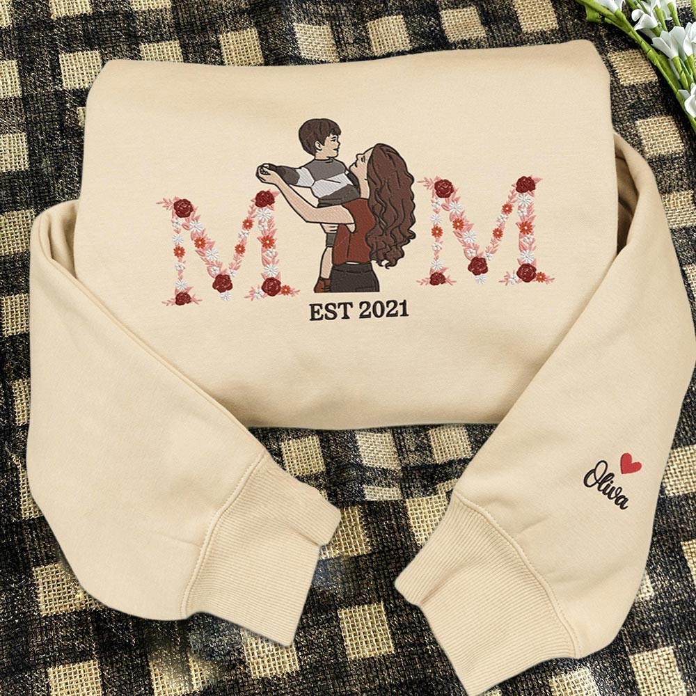Custom Mum Floral Letter Embroidered Photo Portrait Sweatshirt with Kids Names on Sleeve Gifts for Mum Mother's Day Gift