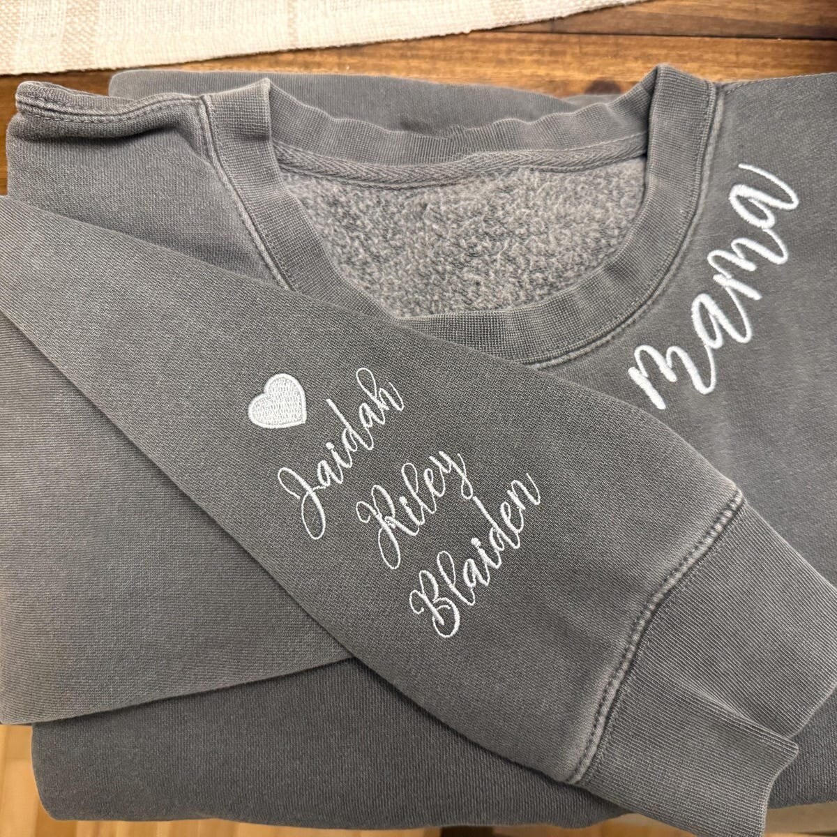 Custom Embroidered Mama Sweatshirt With Kids Names Unique Keepsake Gift For Mum Grandma Mother's Day Gift Present
