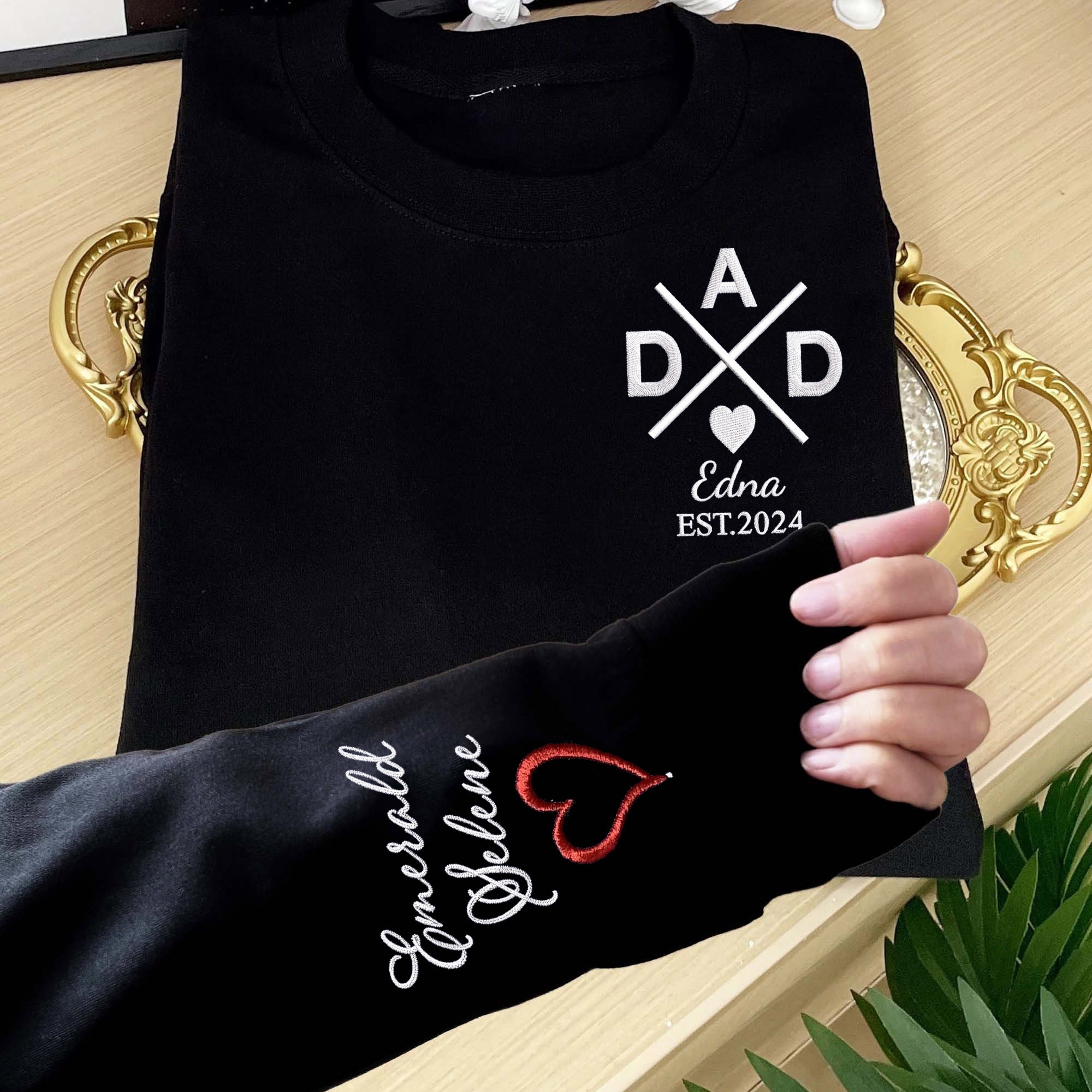 Custom Embroidered Dad Sweatshirt Hoodie Personalised T-shirt Meaningful Gift Father's Day Gift Ideas