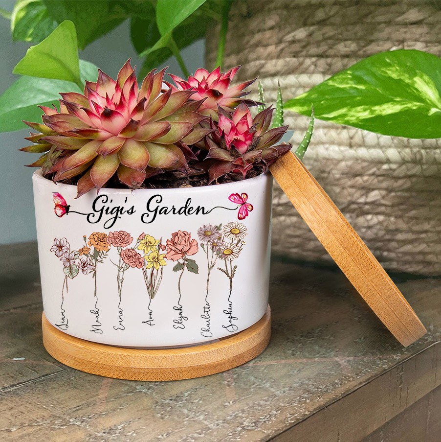 Personalised Gigi's Garden Plant Birth Flower Mini Outdoor Pot Gift for Mum Grandma Mother's Day Gift Ideas