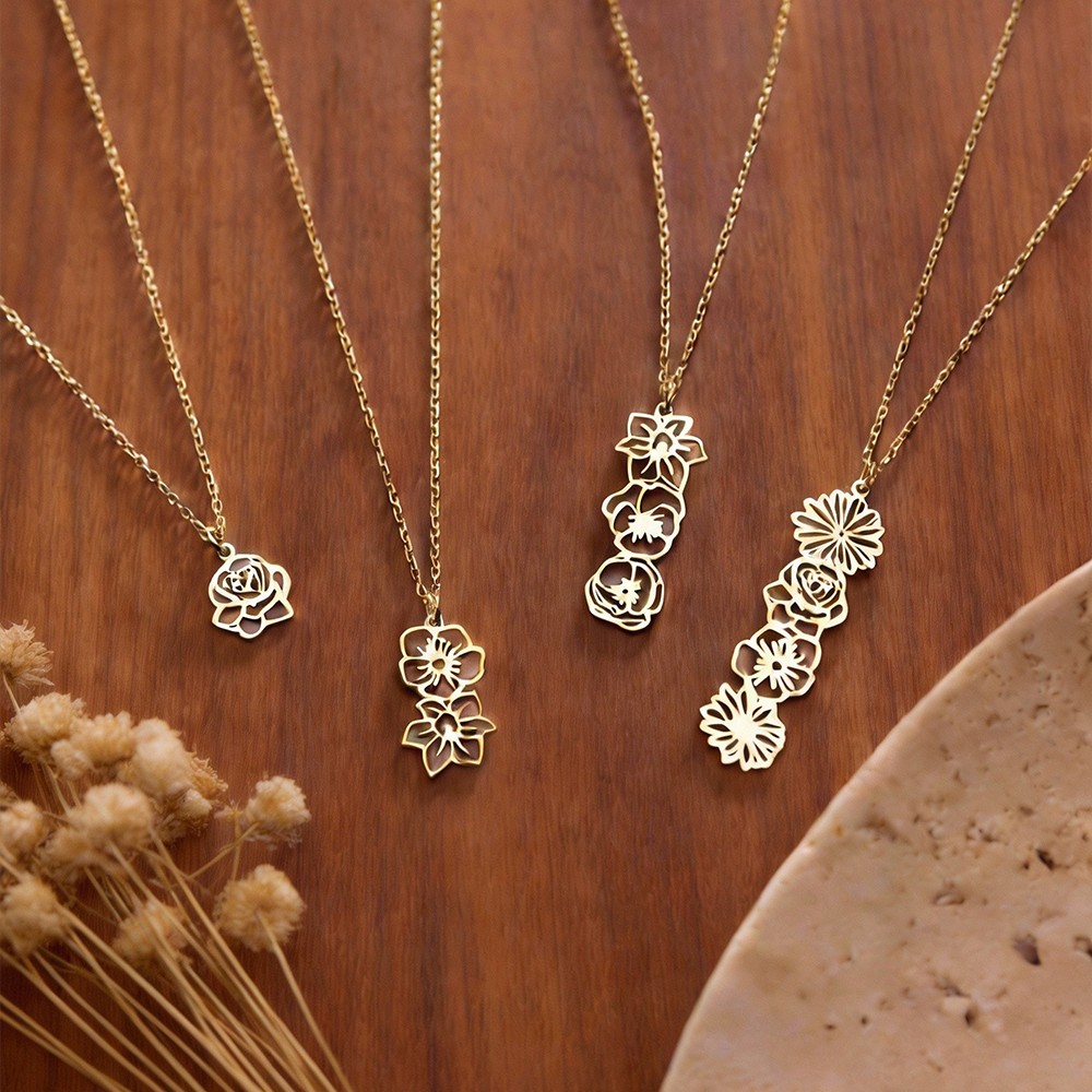 Custom Family Birth Flower Necklace - Personalised Birth Month Flower Jewelry for Mum or Grandma, Perfect Birthday or Mother's Day Gift