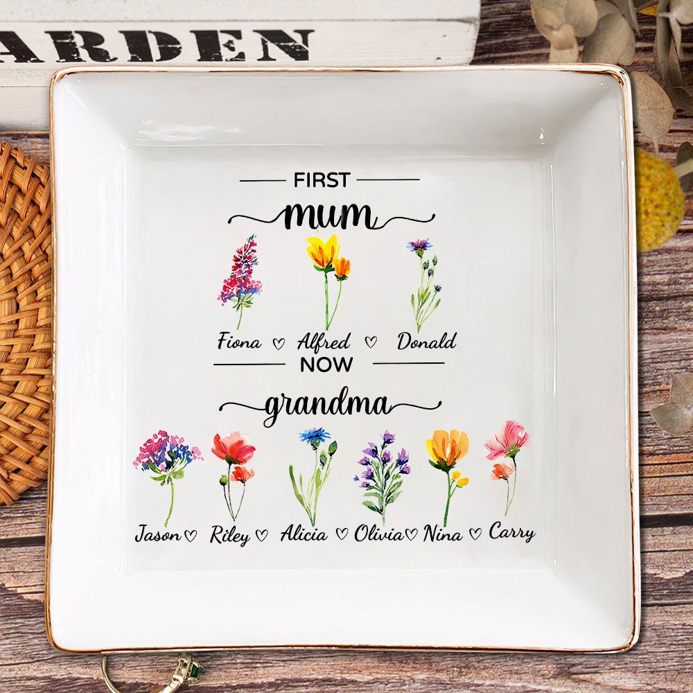 Personalised First Mum Now Grandma Birth Flower Jewellery Dish with Kids Names Gift for Mum Grandma Christmas Gift