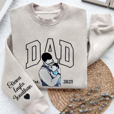 Personalised Dad Family Photo Embroidered Sweatshirt Hoodie Meaningful Father's Day Gift Ideas