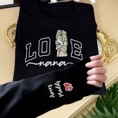 Personalised Embroidered Nana Photo Portrait Sweatshirt with Kids Names on Sleeve Love Gifts for Nana Mum Mother's Day Gift